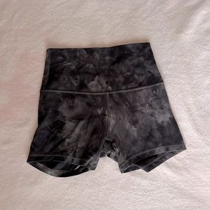 Lululemon align high rise short 4”